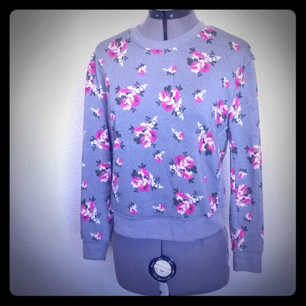 NWOT No Boundries Floral Sweatshirt Small 3/5